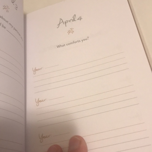 ⭐️ One Question a Day for You & Me Journal A Three Year Journal - Picture 6 of 6